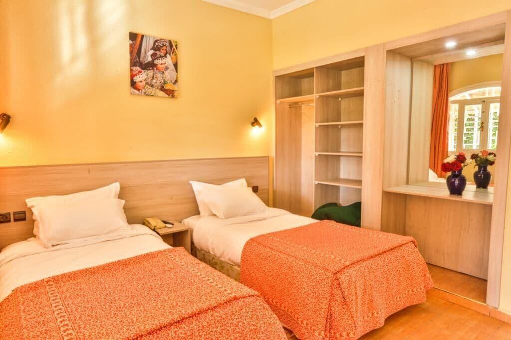 Hotel Al Bassatine เบนิเมลลาล ภายนอก รูปภาพ