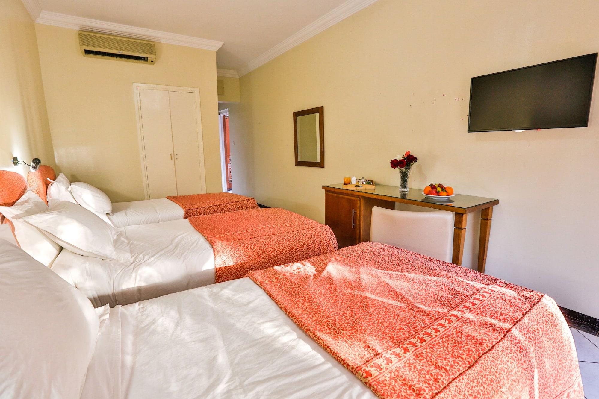 Hotel Al Bassatine เบนิเมลลาล ภายนอก รูปภาพ
