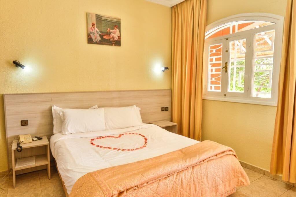 Hotel Al Bassatine เบนิเมลลาล ภายนอก รูปภาพ